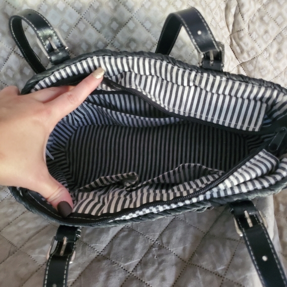 Purse - Picture 2 of 3